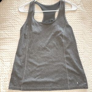 Women’s (M) Dry-fit gray tank